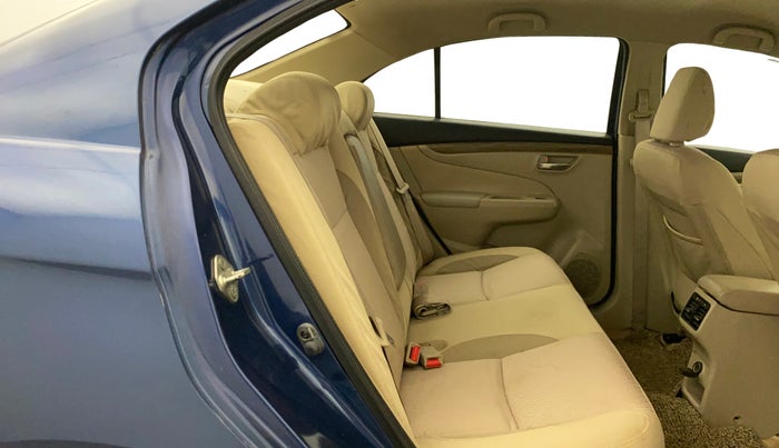 2018 Maruti Ciaz DELTA 1.5 SHVS MT PETROL, Petrol, Manual, 48,974 km, Right Side Rear Door Cabin