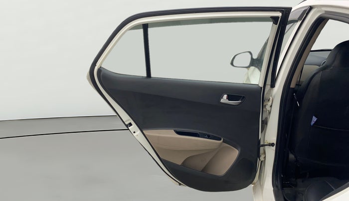 2018 Hyundai Grand i10 SPORTZ (O) AT 1.2 KAPPA VTVT, Petrol, Automatic, 68,964 km, LHS Rear Door