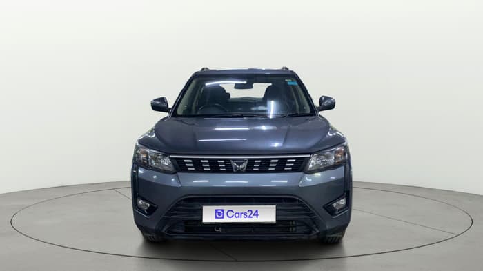 2023 Mahindra XUV300 W6 1.2 PETROL, Petrol, Manual, 41,020 km, Front