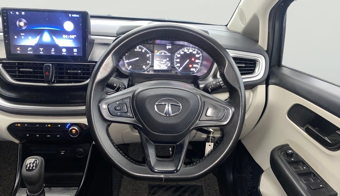 2023 Tata ALTROZ XM PLUS SUNROOF, Petrol, Manual, 23,443 km, Steering Wheel Close Up