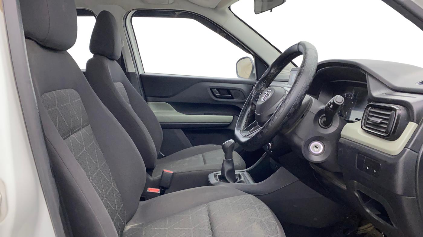 2021 Tata PUNCH ADVENTURE MT, Petrol, Manual, 83,443 km, Right Side Front Door Cabin