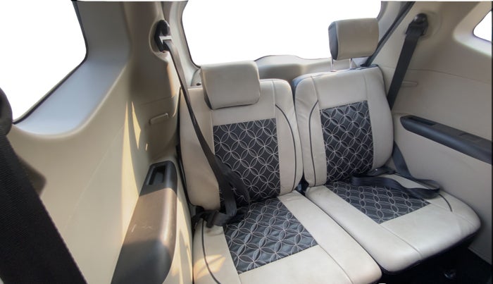 2023 Renault TRIBER RXT AMT, Petrol, Automatic, 23,337 km, Third Seat Row ( optional )