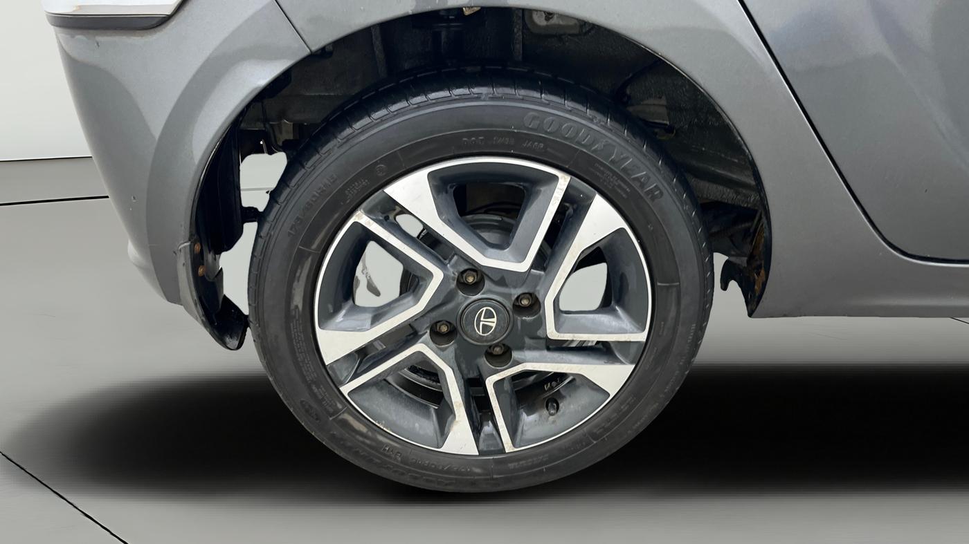 2020 Tata Tiago XZA PLUS PETROL, Petrol, Automatic, 31,205 km, Right Rear Wheel