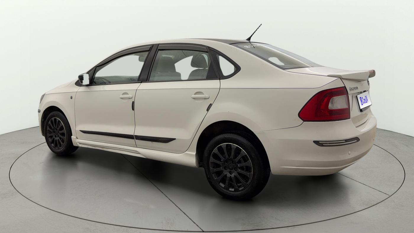 2015 Skoda Rapid 1.6 MPI ELEGANCE PLUS AT, Petrol, Automatic, 74,992 km, Left Back Diagonal
