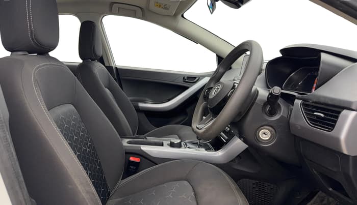 2022 Tata NEXON XMA PLUS SUNROOF PETROL, Petrol, Automatic, 76,208 km, Right Side Front Door Cabin