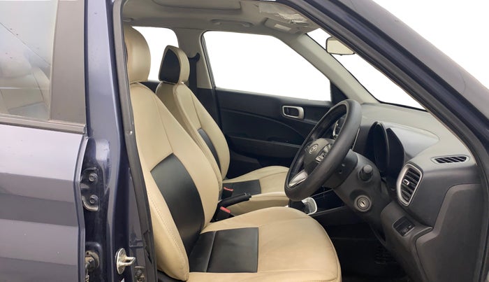 2020 Hyundai VENUE SX 1.4 CRDI, Diesel, Manual, 94,599 km, Right Side Front Door Cabin