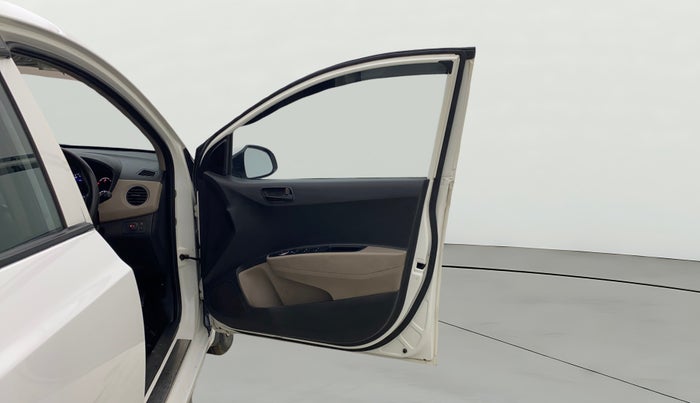 2018 Hyundai Grand i10 MAGNA 1.2 KAPPA VTVT CNG, CNG, Manual, 71,290 km, RHS Front Door