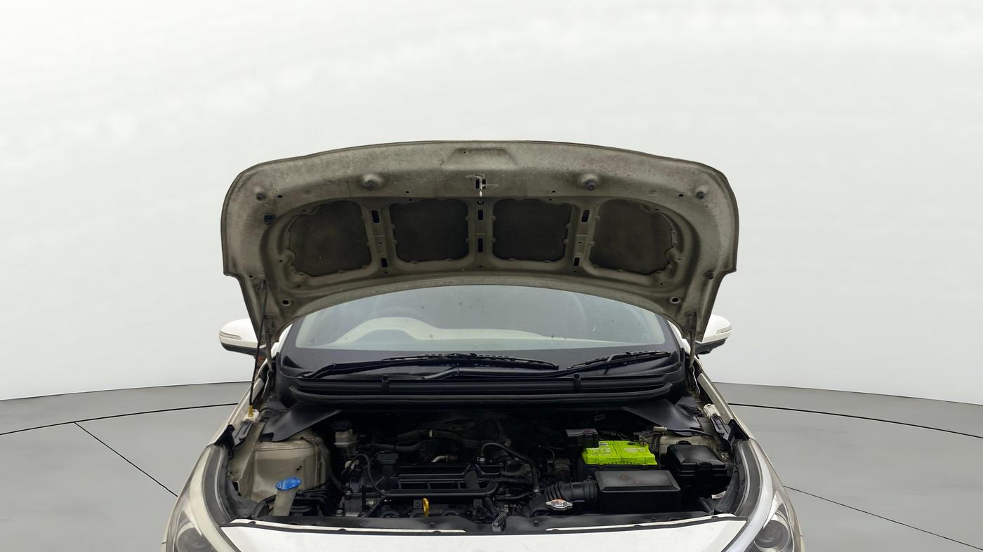 2016 Hyundai Elite i20 ASTA 1.2, Petrol, Manual, 1,24,350 km, Open Bonet