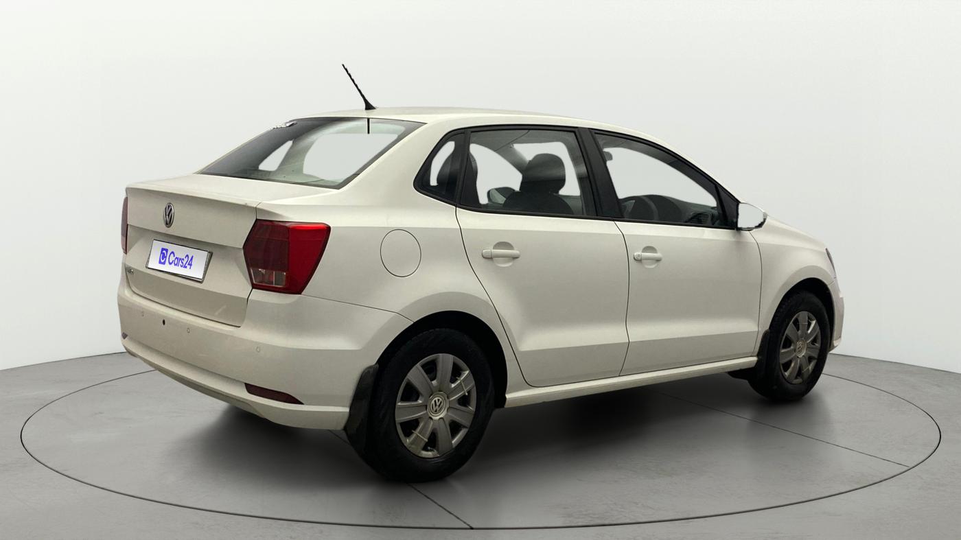 2019 Volkswagen Ameo TRENDLINE 1.0L, CNG, Manual, 86,500 km, Right Back Diagonal