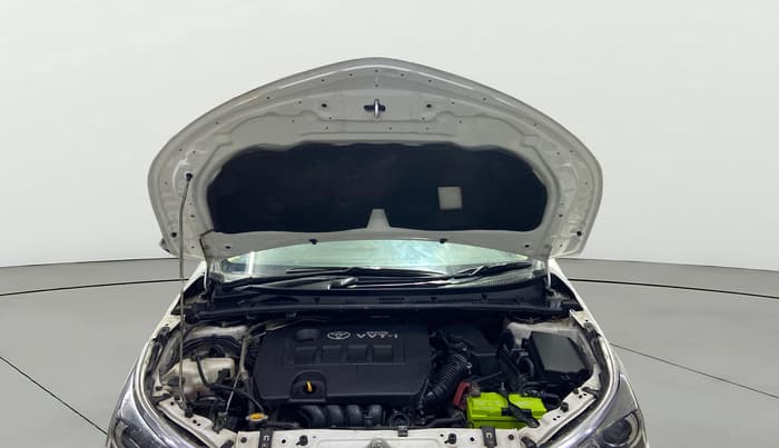 2015 Toyota Corolla Altis VL CVT PETROL, Petrol, Automatic, 1,10,693 km, Open Bonet