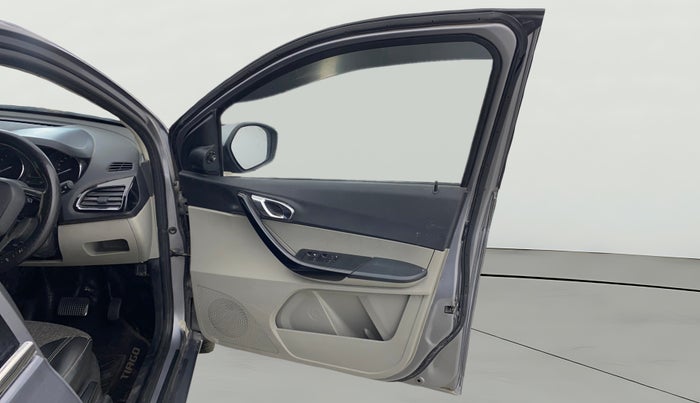 2019 Tata Tiago XZA PETROL, Petrol, Automatic, 1,35,342 km, RHS Front Door