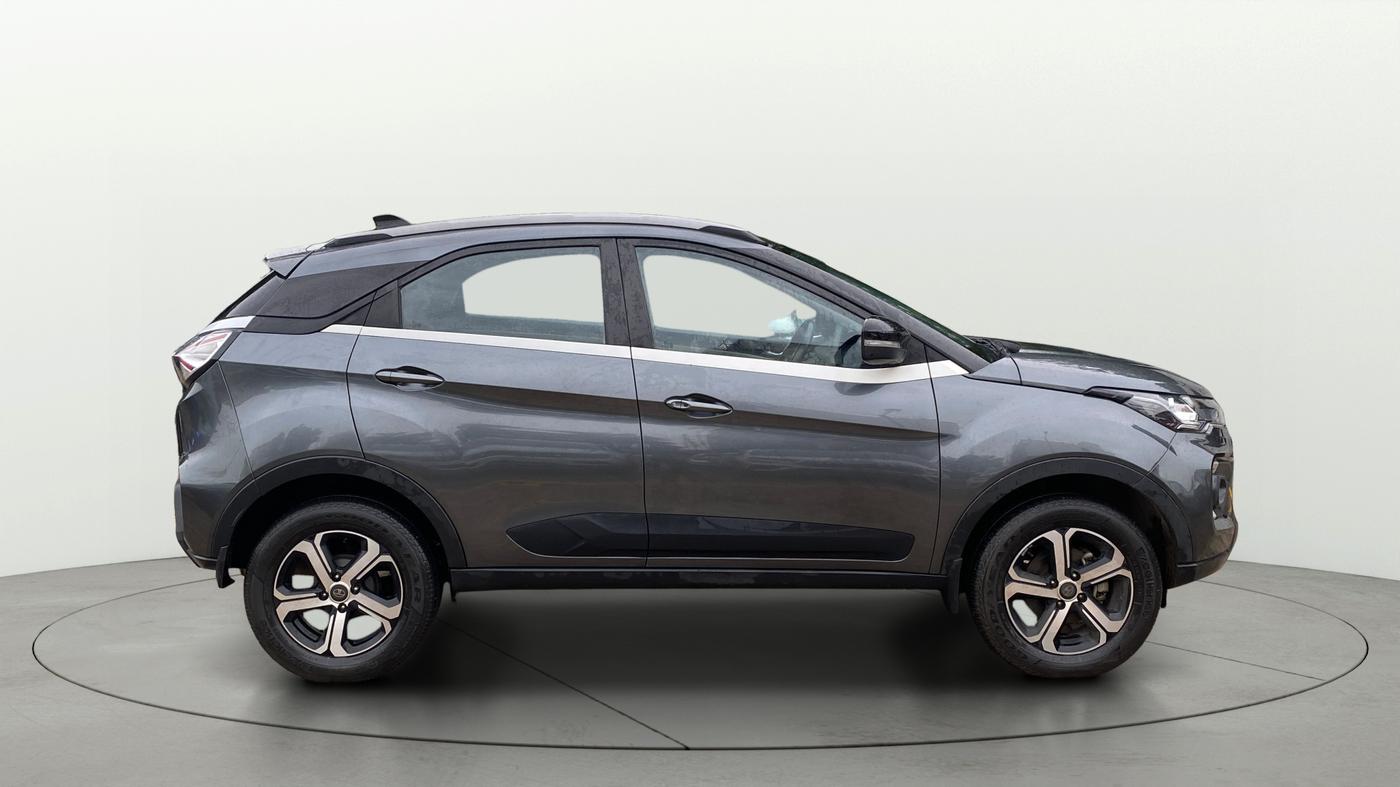 2022 Tata NEXON XZ PLUS (PREMIUM) PETROL, Petrol, Manual, 29,325 km, Right Side View