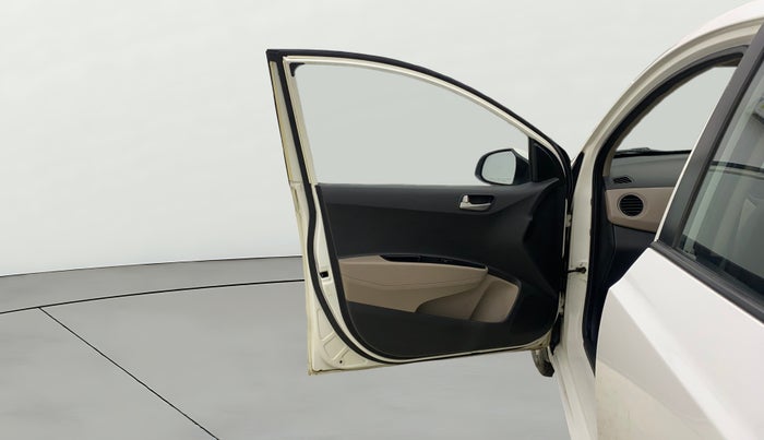 2014 Hyundai Xcent S 1.2, Petrol, Manual, 1,33,901 km, LHS Front Door