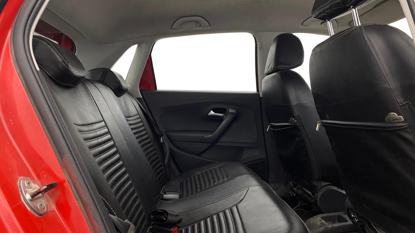 2017 Volkswagen Polo COMFORTLINE 1.2L, Petrol, Manual, 55,774 km, Right Side Rear Door Cabin