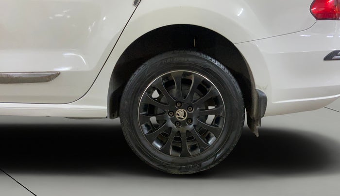 2015 Skoda Rapid 1.5 TDI CR ELEGANCE, Diesel, Manual, 98,257 km, Left Rear Wheel