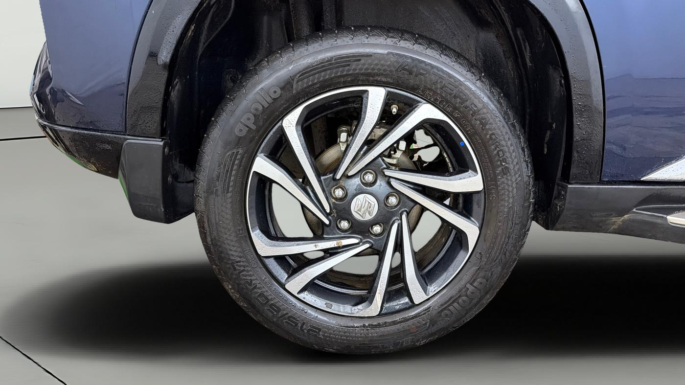 2026 Maruti Grand Vitara Alpha Plus (O) Hybrid e-CVT, Hybrid, Automatic, 13,041 km, Right Rear Wheel
