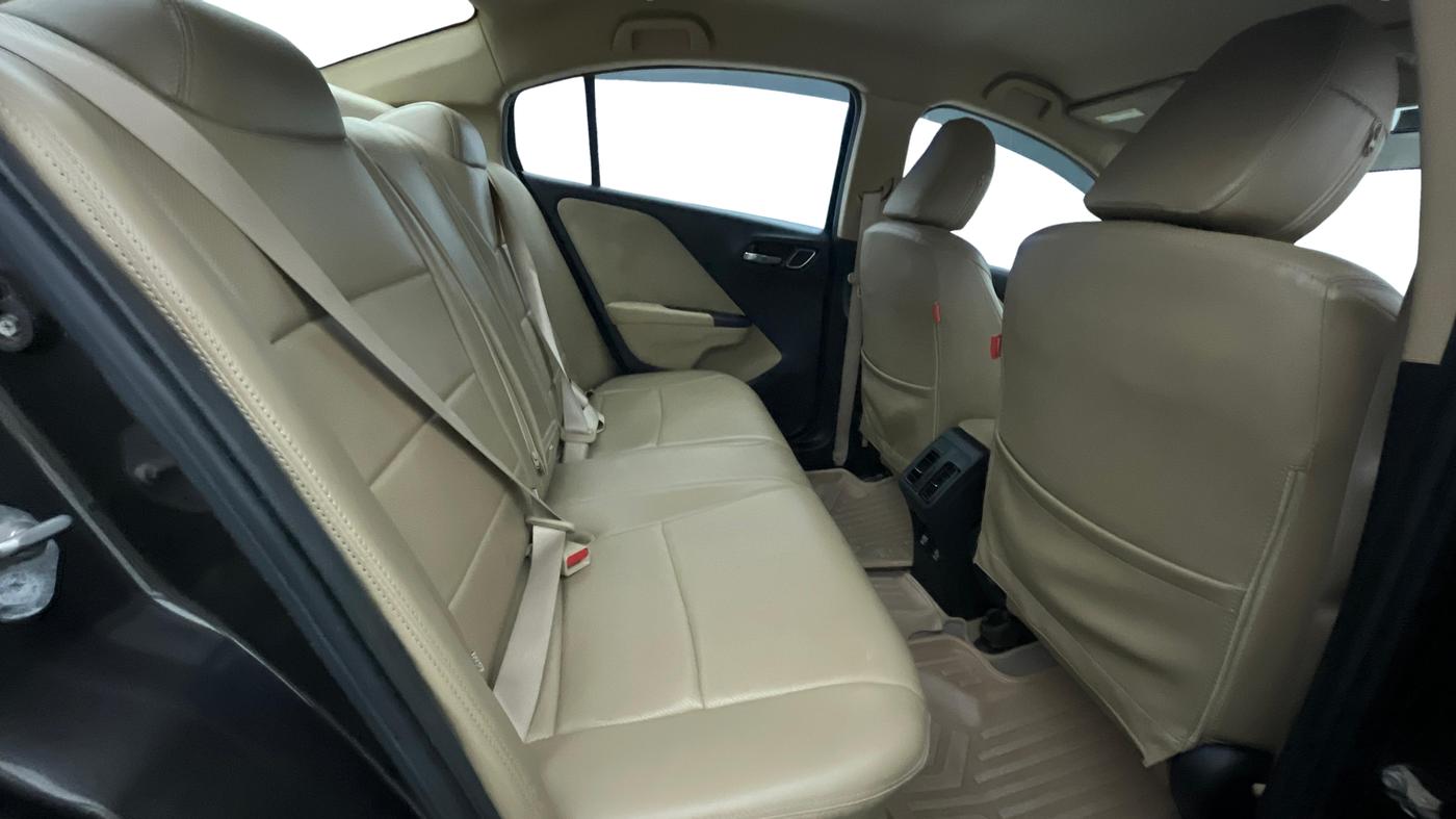 2018 Honda City 1.5L I-VTEC V MT, Petrol, Manual, 50,768 km, Right Side Rear Door Cabin
