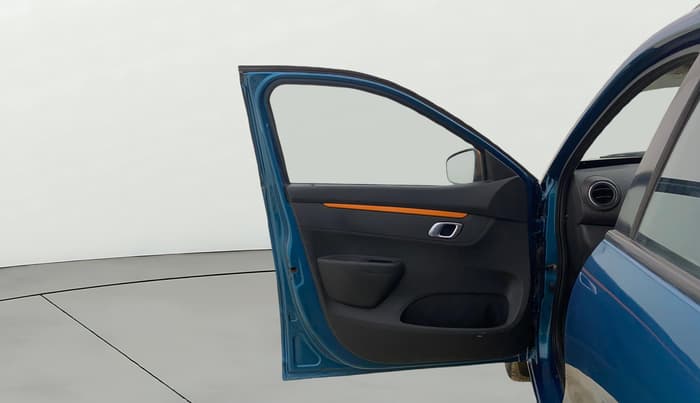 2019 Renault Kwid CLIMBER 1.0 (O), Petrol, Manual, 38,862 km, LHS Front Door