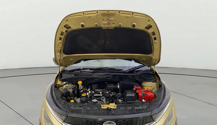 2020 Tata ALTROZ XZ PETROL, Petrol, Manual, 34,887 km, Open Bonet