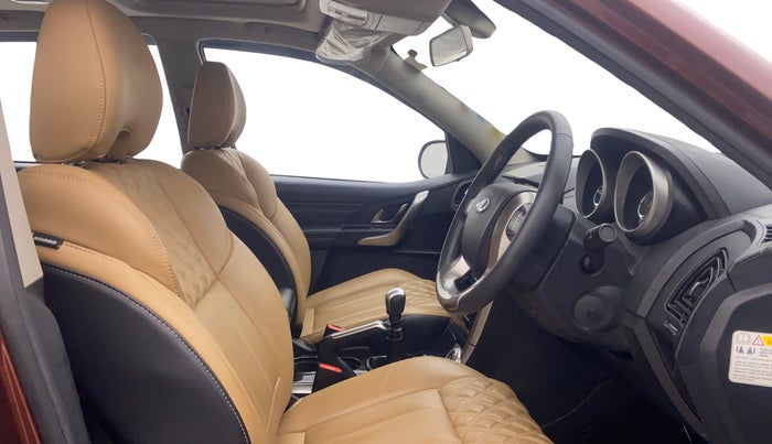 2021 Mahindra XUV500 W11(O), Diesel, Manual, 21,359 km, Right Side Front Door Cabin