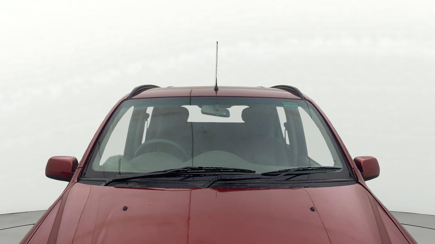2013 Mahindra Quanto C6, Diesel, Manual, 42,389 km, Front Windshield