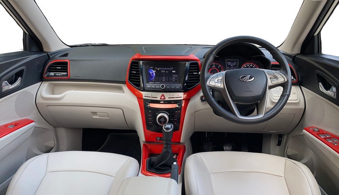 2021 Mahindra XUV300 W8 (O) 1.5 DIESEL, Diesel, Manual, 22,665 km, Dashboard