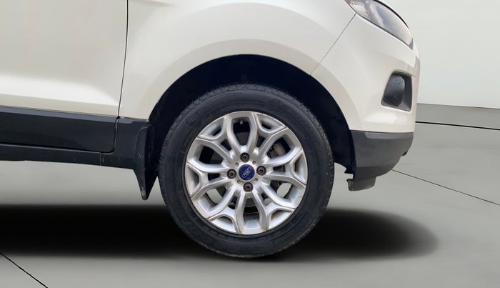 2014 Ford Ecosport TITANIUM 1.5L DIESEL, Diesel, Manual, 1,32,516 km, Right Front Wheel