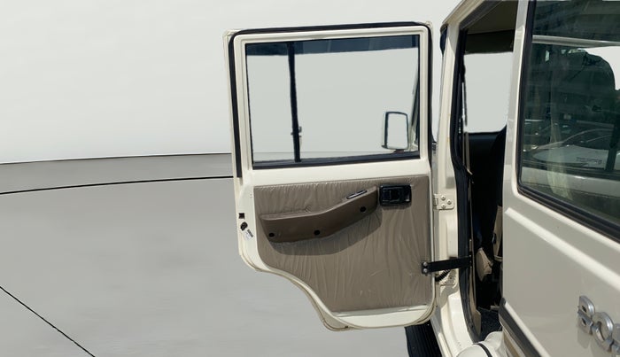 2023 Mahindra Bolero B6, Diesel, Manual, 35,406 km, LHS Rear Door