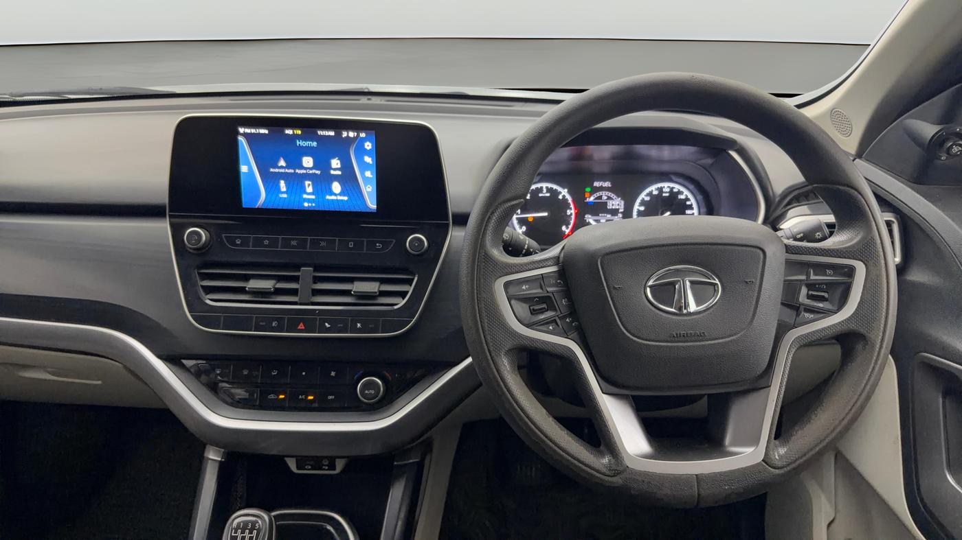 2022 Tata Safari XT PLUS, Diesel, Manual, 94,541 km, Steering Wheel Close Up