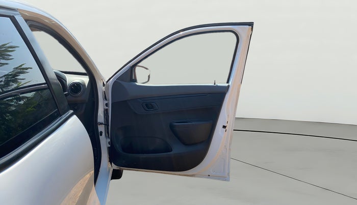 2021 Renault Kwid RXT 1.0, Petrol, Manual, 38,445 km, RHS Front Door