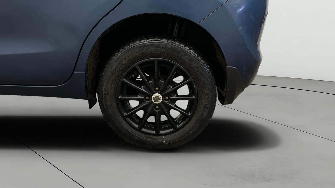 2017 Maruti Baleno DELTA PETROL 1.2, Petrol, Manual, 28,783 km, Left Rear Wheel
