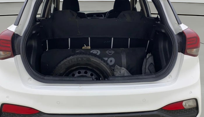 2019 Hyundai Elite i20 MAGNA PLUS 1.2, CNG, Manual, 98,358 km, Boot Open Zoomed View