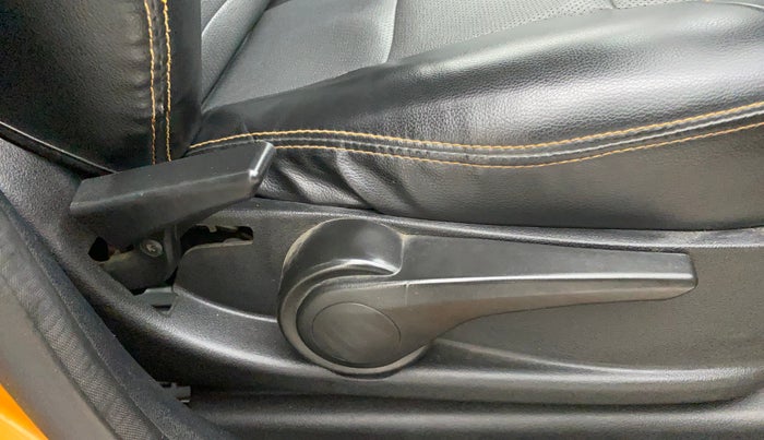 2018 Tata Tiago XZ PETROL, Petrol, Manual, 78,878 km, Driver Side Adjustment Panel