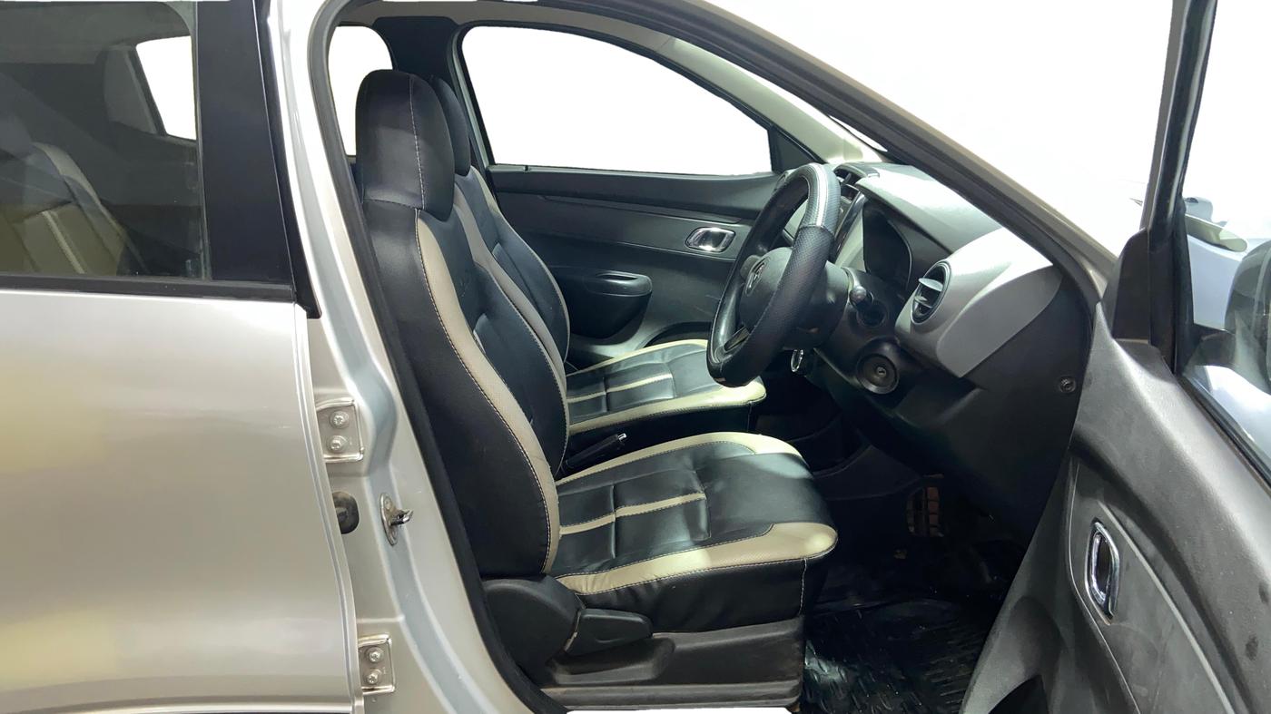 2018 Renault Kwid RXT 1.0 AMT (O), Petrol, Automatic, 46,840 km, Right Side Front Door Cabin