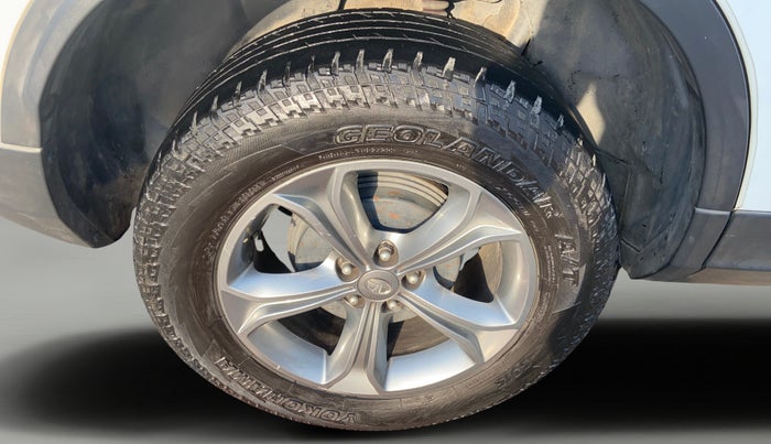 2020 Tata Harrier XZA 2.0L DUAL TONE, Diesel, Automatic, 1,22,626 km, Right Rear Wheel