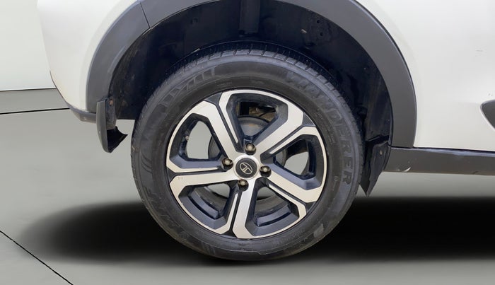 2022 Tata NEXON XZA PLUS DIESEL, Diesel, Automatic, 1,00,079 km, Right Rear Wheel