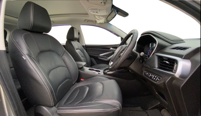 2020 MG HECTOR SHARP 1.5 DCT PETROL, Petrol, Automatic, 64,233 km, Right Side Front Door Cabin