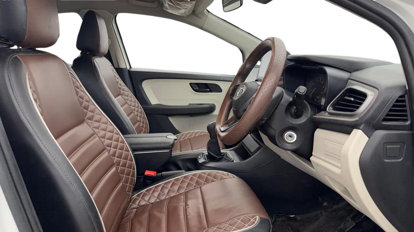 2021 Tata ALTROZ XE PETROL, Petrol, Manual, 83,234 km, Right Side Front Door Cabin