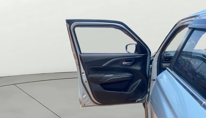 2024 Maruti Swift VXi AMT, Petrol, Automatic, 48,036 km, LHS Front Door