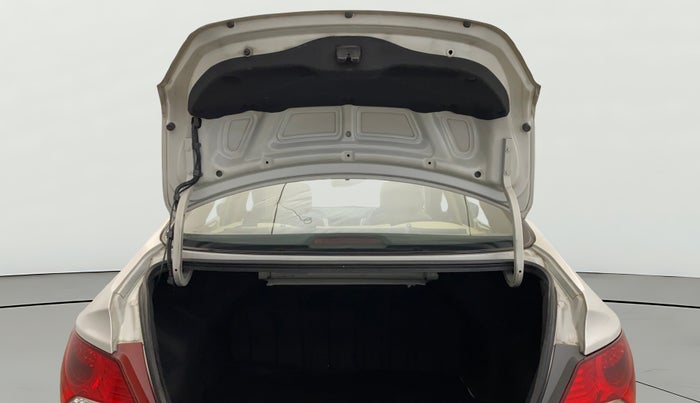 2014 Hyundai Verna FLUIDIC 1.4 CRDI, Diesel, Manual, 91,151 km, Boot Door Open