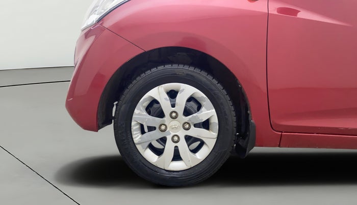 2016 Hyundai Eon SPORTZ, Petrol, Manual, 64,052 km, Left Front Wheel
