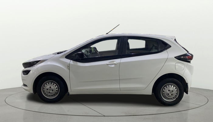 2021 Tata ALTROZ XM DIESEL, Diesel, Manual, 31,485 km, Left Side