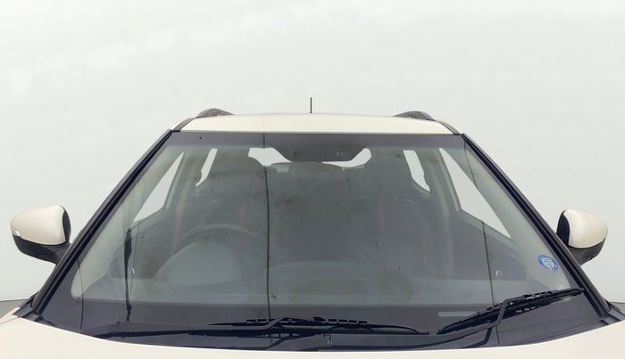 2019 Mahindra XUV300 W8 1.5 DIESEL, Diesel, Manual, 73,586 km, Front Windshield