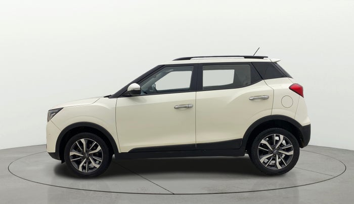 2021 Mahindra XUV300 W8 (O) 1.2 PETROL AMT, Petrol, Automatic, 48,959 km, Left Side