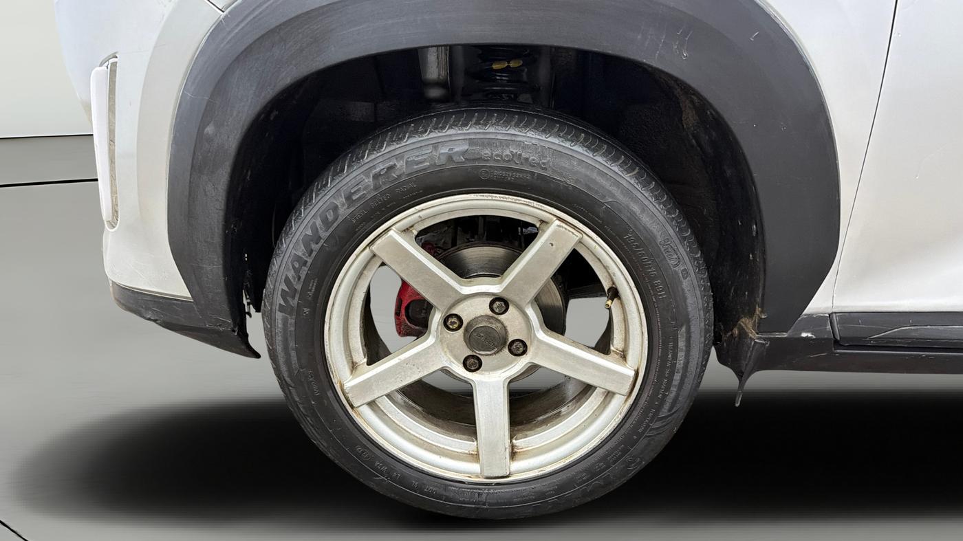 2022 Nissan MAGNITE XE, Petrol, Manual, 55,594 km, Left Front Wheel