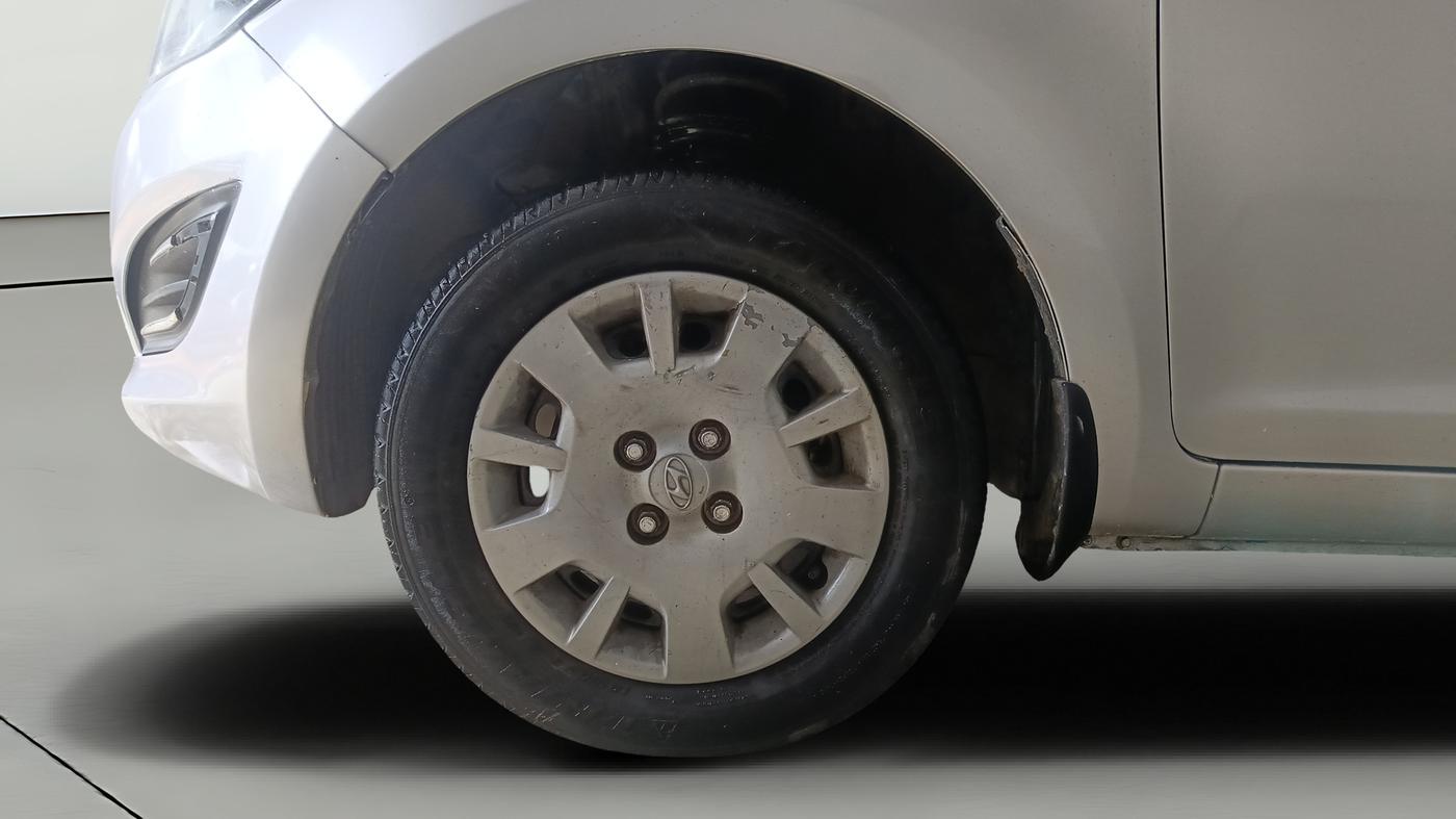 2013 Hyundai i20 MAGNA 1.2, Petrol, Manual, 48,490 km, Left Front Wheel