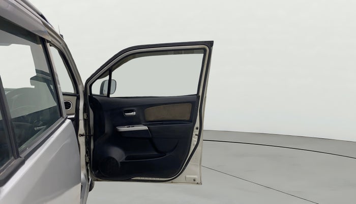 2014 Maruti Wagon R 1.0 LXI, CNG, Manual, 77,007 km, RHS Front Door