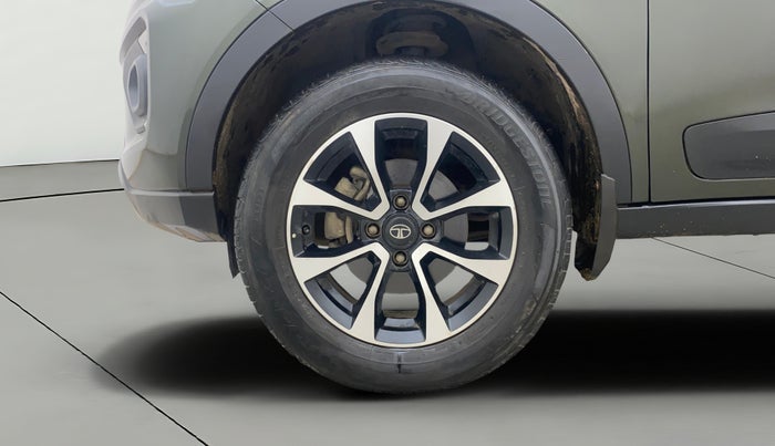 2020 Tata NEXON XZ PLUS PETROL, Petrol, Manual, 1,03,943 km, Left Front Wheel