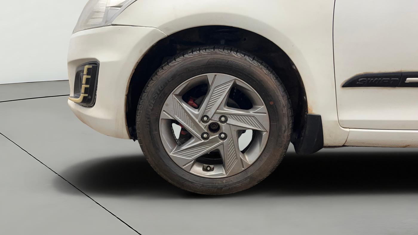 2016 Maruti Swift VXI, Petrol, Manual, 81,294 km, Left Front Wheel