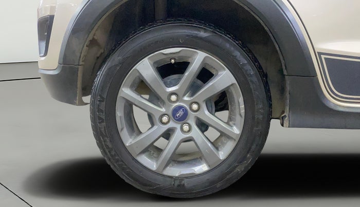 2018 Ford FREESTYLE TITANIUM PLUS 1.2 PETROL, Petrol, Manual, 44,783 km, Right Rear Wheel